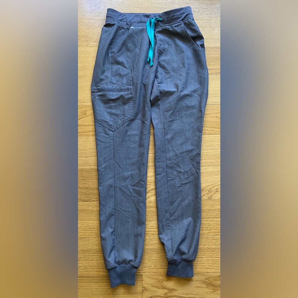 FIGS Zamora Joggers (2 for $40)